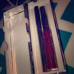 Limited holiday edition Kylie “Vixen”